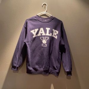 Yale Crew Neck